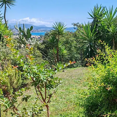 Beautiful Garden With Sea View 2 Bedrooms Ensuite Apartamento Villeneuve-Loubet