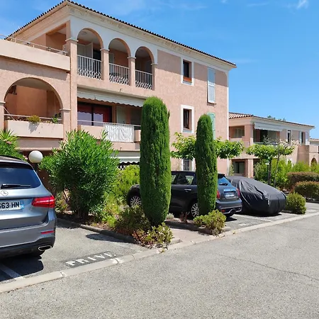 Apartamento Beautiful Garden With Sea View 2 Bedrooms Ensuite Villeneuve-Loubet