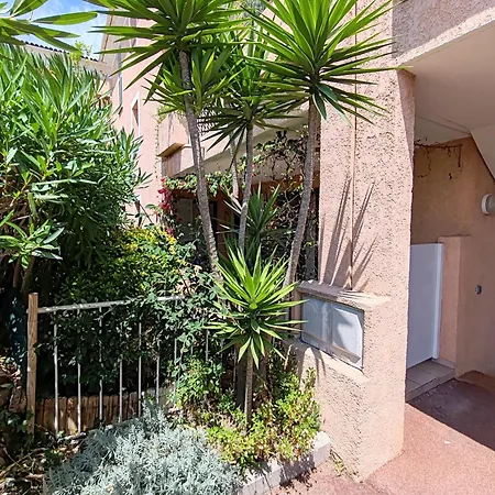 Beautiful Garden With Sea View 2 Bedrooms Ensuite Apartamento Villeneuve-Loubet