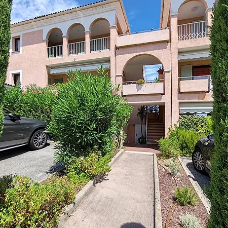 Beautiful Garden With Sea View 2 Bedrooms Ensuite * Villeneuve-Loubet
