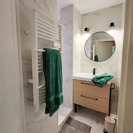 Apartamento Beautiful Garden With Sea View 2 Bedrooms Ensuite
