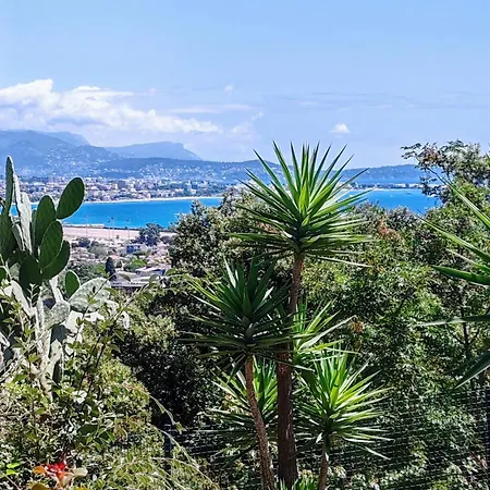 Beautiful Garden With Sea View 2 Bedrooms Ensuite Apartamento *