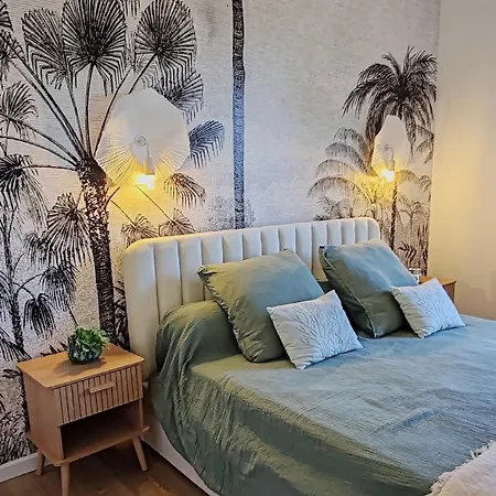 Beautiful Garden With Sea View 2 Bedrooms Ensuite * Villeneuve-Loubet